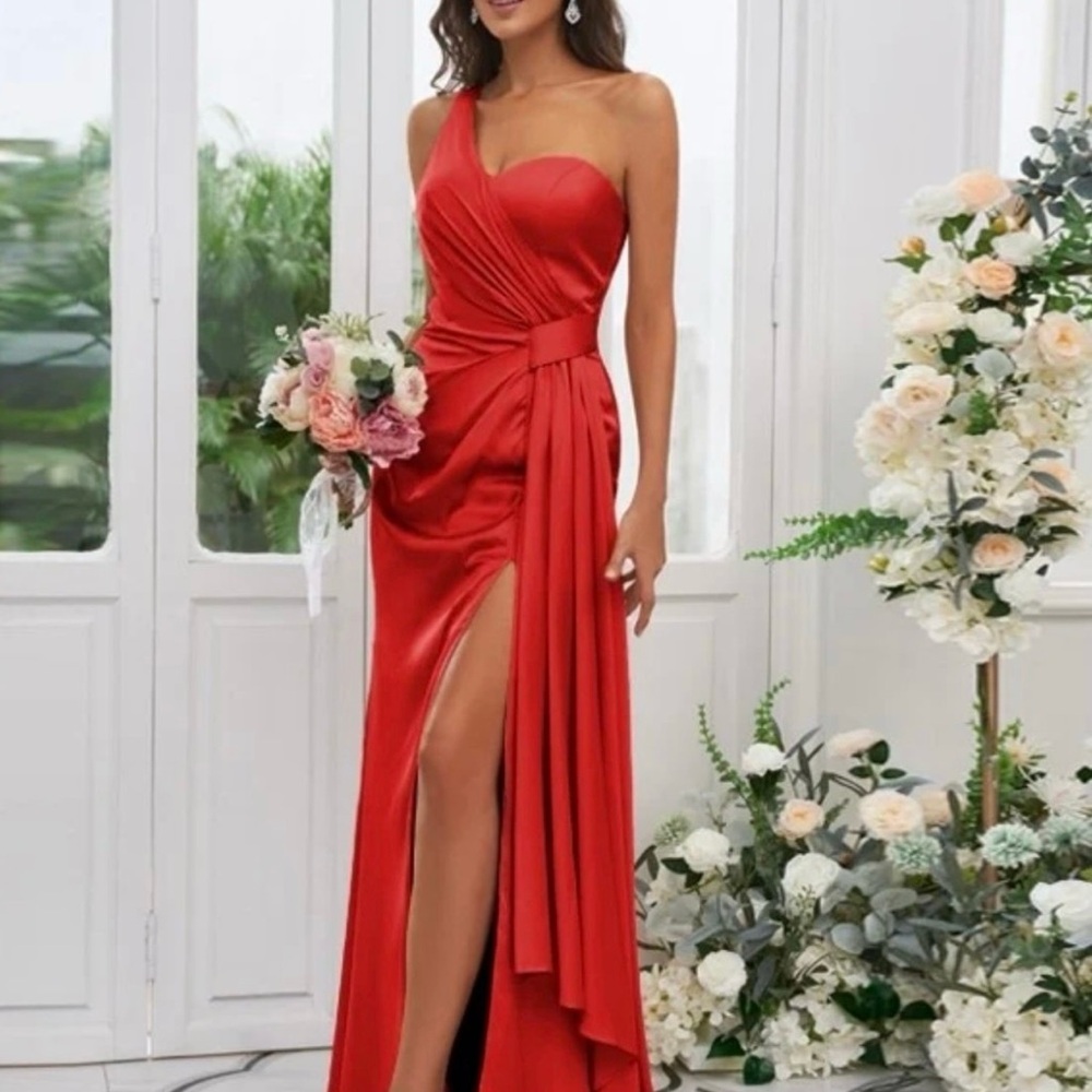 Chic One-Shoulder Red Evening Gown